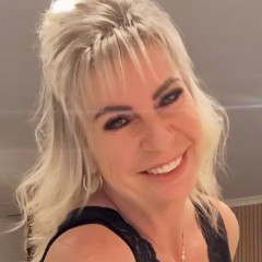 Vicki Lilly